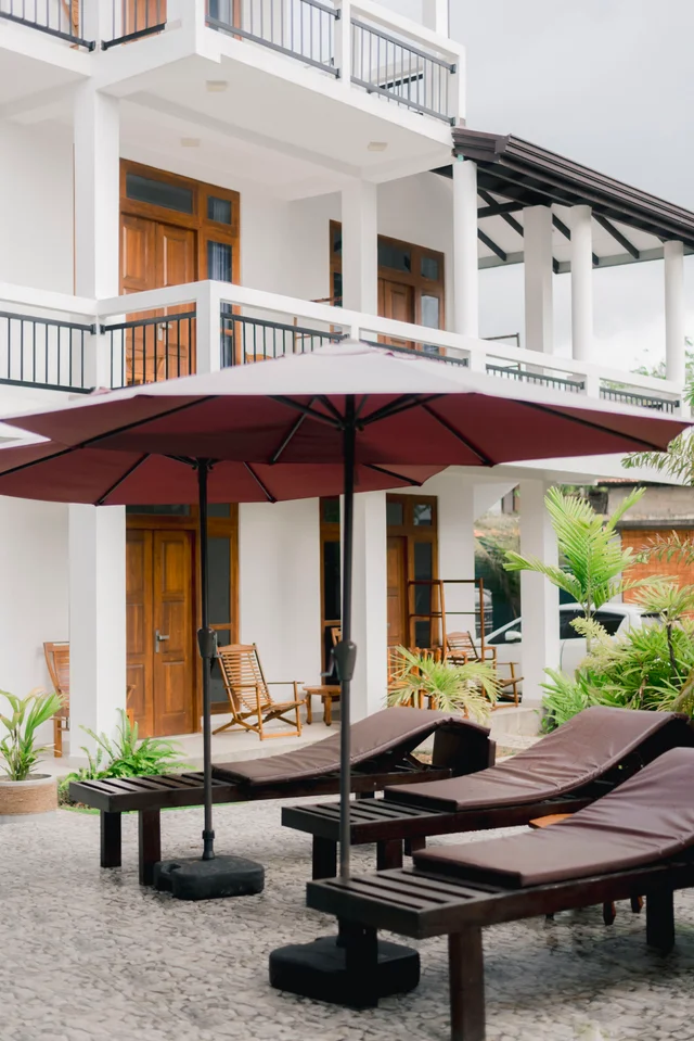 Tèya Beach Hotel grounds in Ahangama (16)